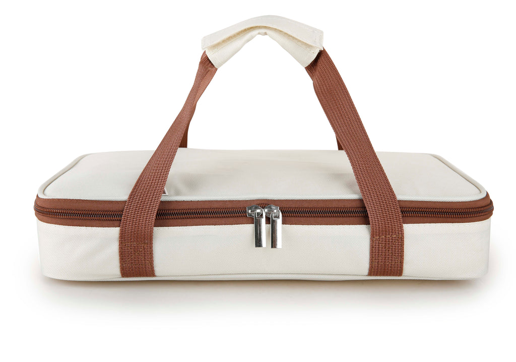 The North Point Le Regalo Glass Casserole Dish w/ Lid & Insulated Carrier Bag set features a cream bag with brown trim, zippered closure, and padded handle—ideal for carrying your casserole dish. Shown on a white background.