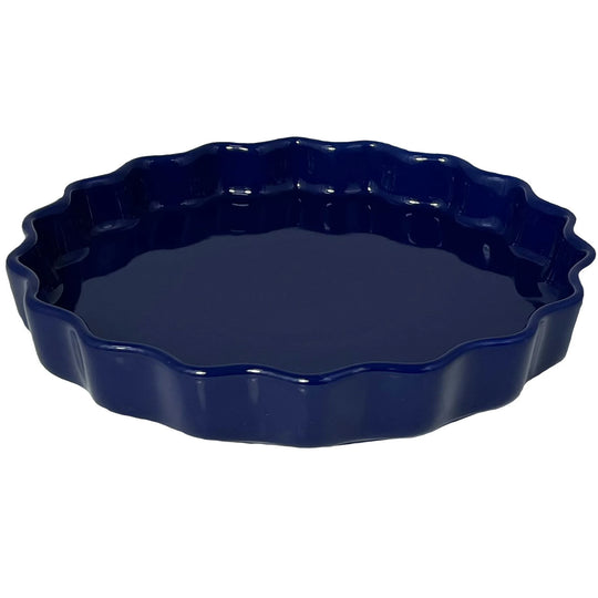 The Le Regalo Stoneware Pie Dish by Le Regalo features deep blue stoneware and fluted, scalloped edges—ideal for homemade pies. Shown empty against a white background.